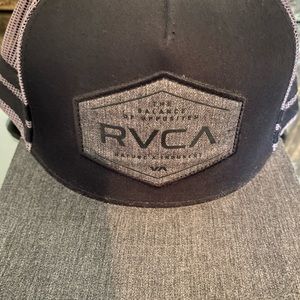 RVCA Snap back Trucker